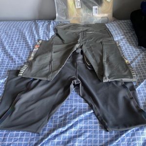 2 pairs of leggings s new rion